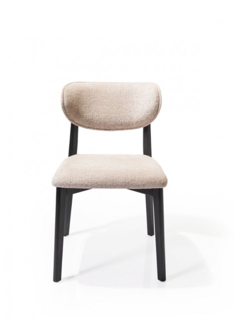  Μοντέρνα καρέκλα KR155 με μασίφ σκελετό και αλέκιαστο αδιάβροχο λευκό ύφασμα.