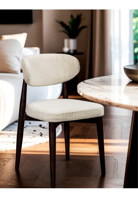 Μοντέρνα καρέκλα KR160 με σκελετό από ξύλο δρυς και αλέκιαστο αδιάβροχο ύφασμα σε λευκό χρώμα