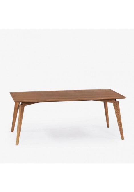 Τραπεζαρία ξύλινη με ξύλινα πόδια σε λεπτό design ts0126